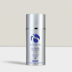 iS Clinical Extreme Protect SPF 40 Translucent: 100ml, Broad Spectrum Sunscreen for Advanced Skin Protection